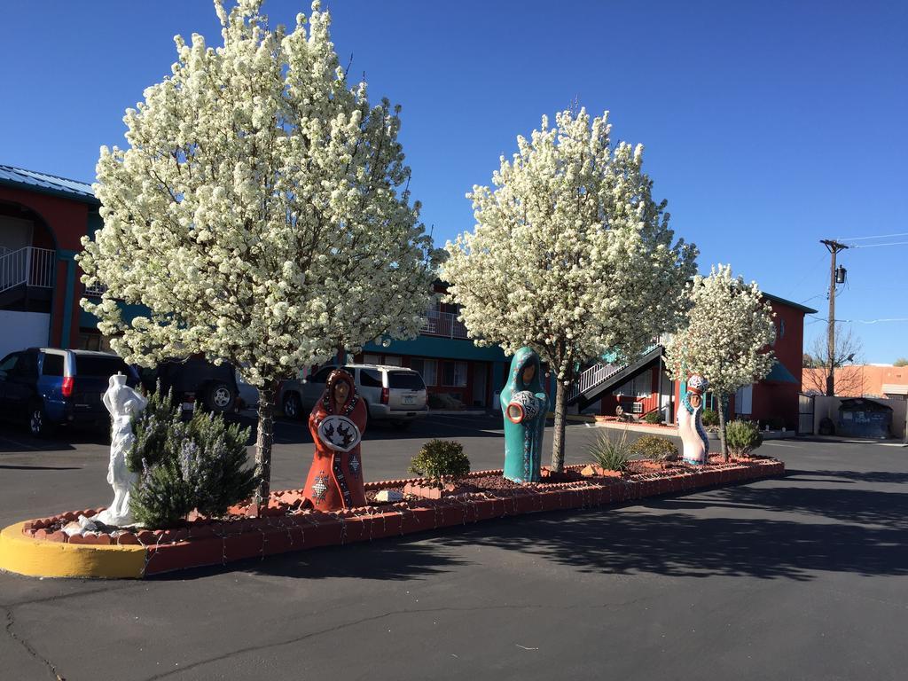 Sandia Peak Inn Old Town Abq, A Howard Johnson By Wyndham Albuquerque Bagian luar foto