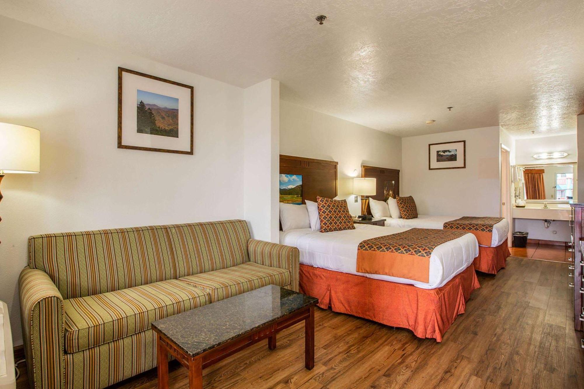 Sandia Peak Inn Old Town Abq, A Howard Johnson By Wyndham Albuquerque Bagian luar foto