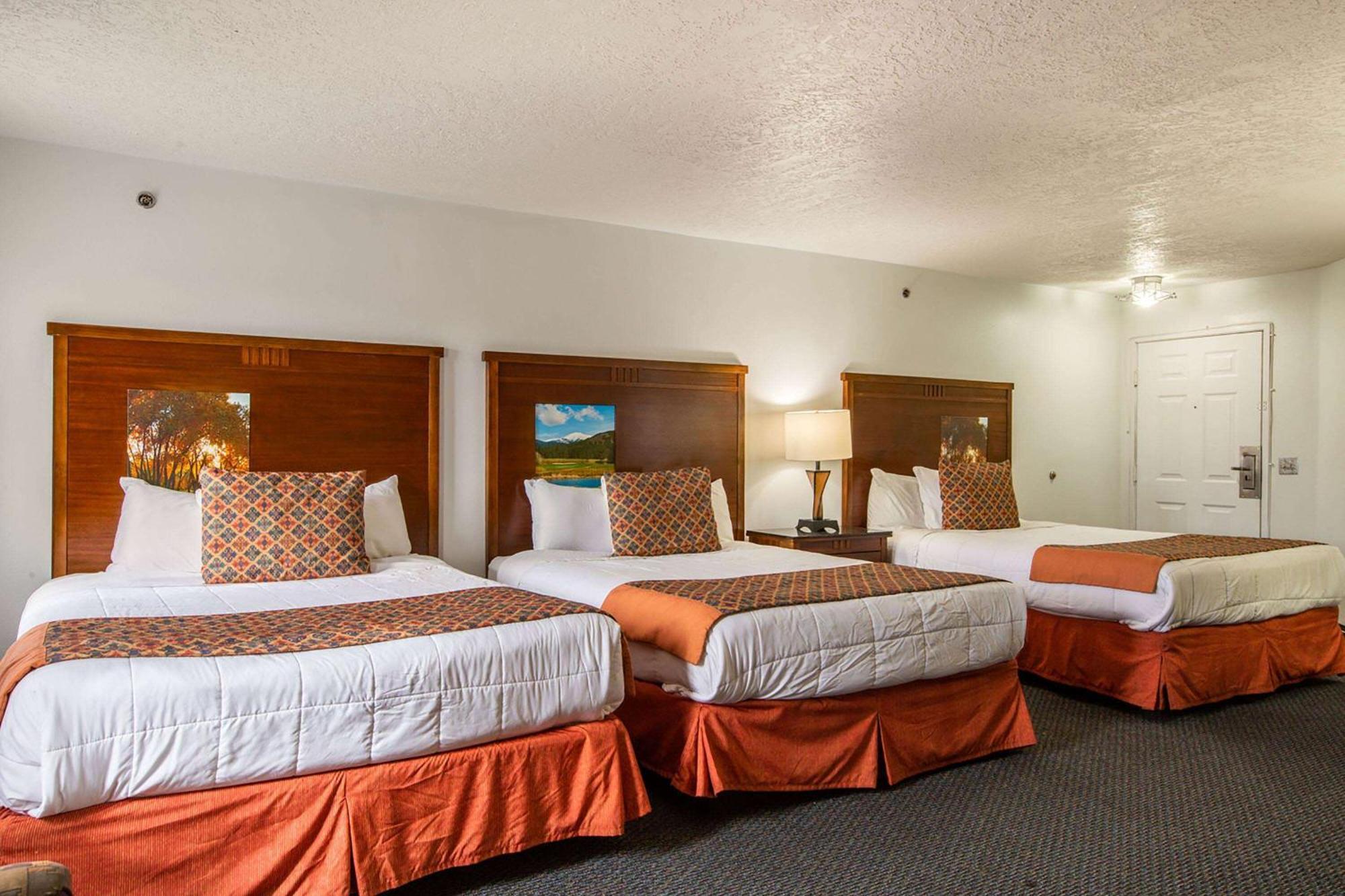 Sandia Peak Inn Old Town Abq, A Howard Johnson By Wyndham Albuquerque Bagian luar foto