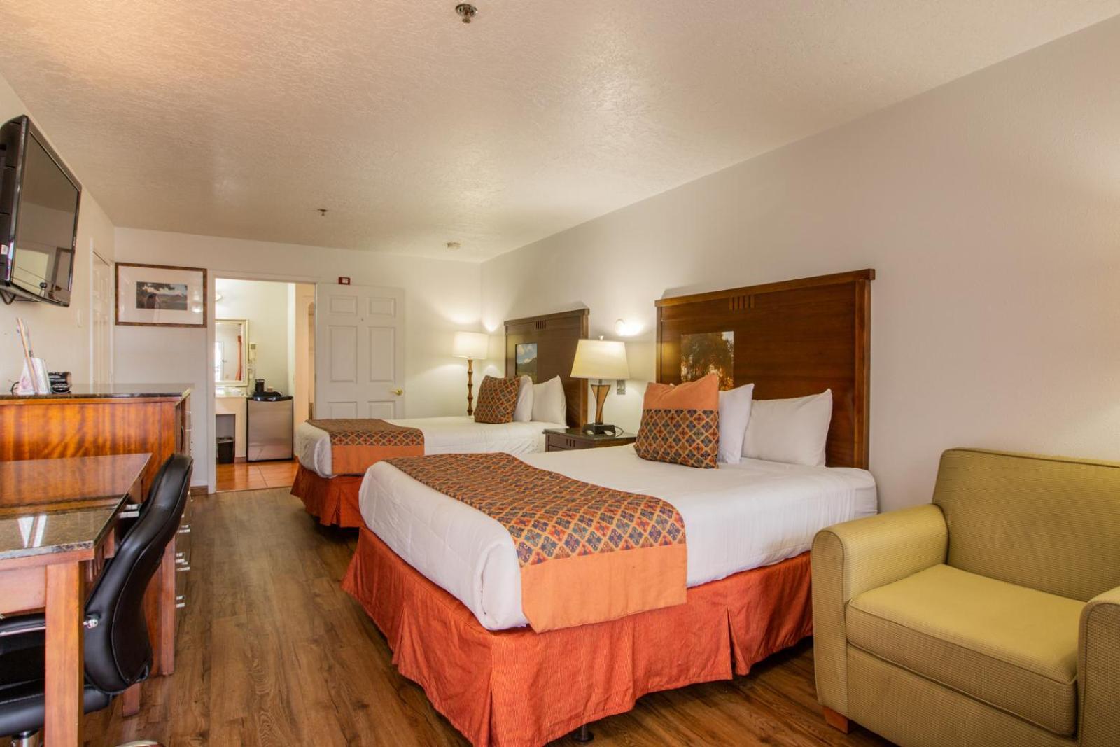 Sandia Peak Inn Old Town Abq, A Howard Johnson By Wyndham Albuquerque Bagian luar foto